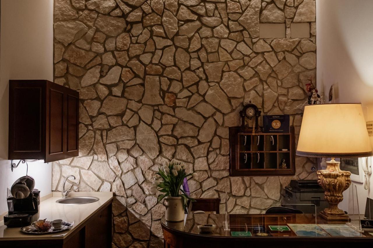 Bed and Breakfast Palazzo Giunta - Porta Marina Ortigia Syracuse Exteriér fotografie