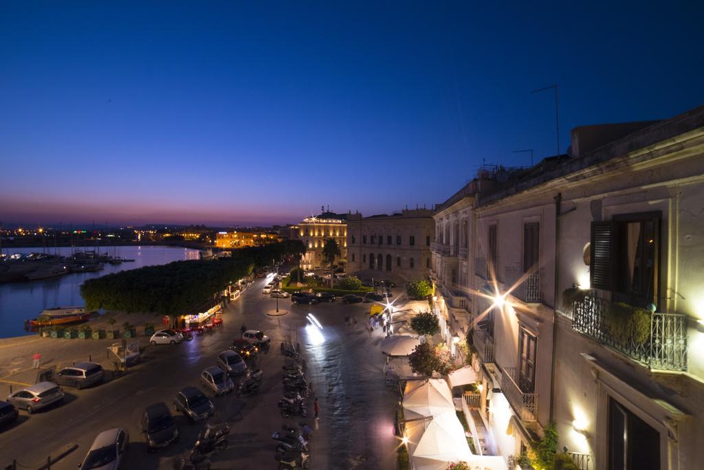 Bed and Breakfast Palazzo Giunta - Porta Marina Ortigia Syracuse Exteriér fotografie